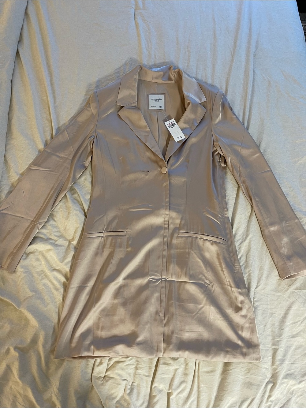 Abercrombie & Fitch Satin Longline Blazer in Light Beige